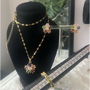 Beautiful Fashion jewelry set with zircon stone